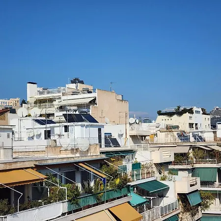 Newly Renovated 7 Min Walk From Acropolis * Athens