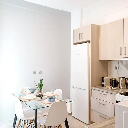 Newly Renovated 7 Min Walk From Acropolis Apartment Athens