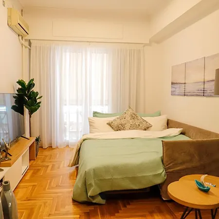 Newly Renovated 7 Min Walk From Acropolis